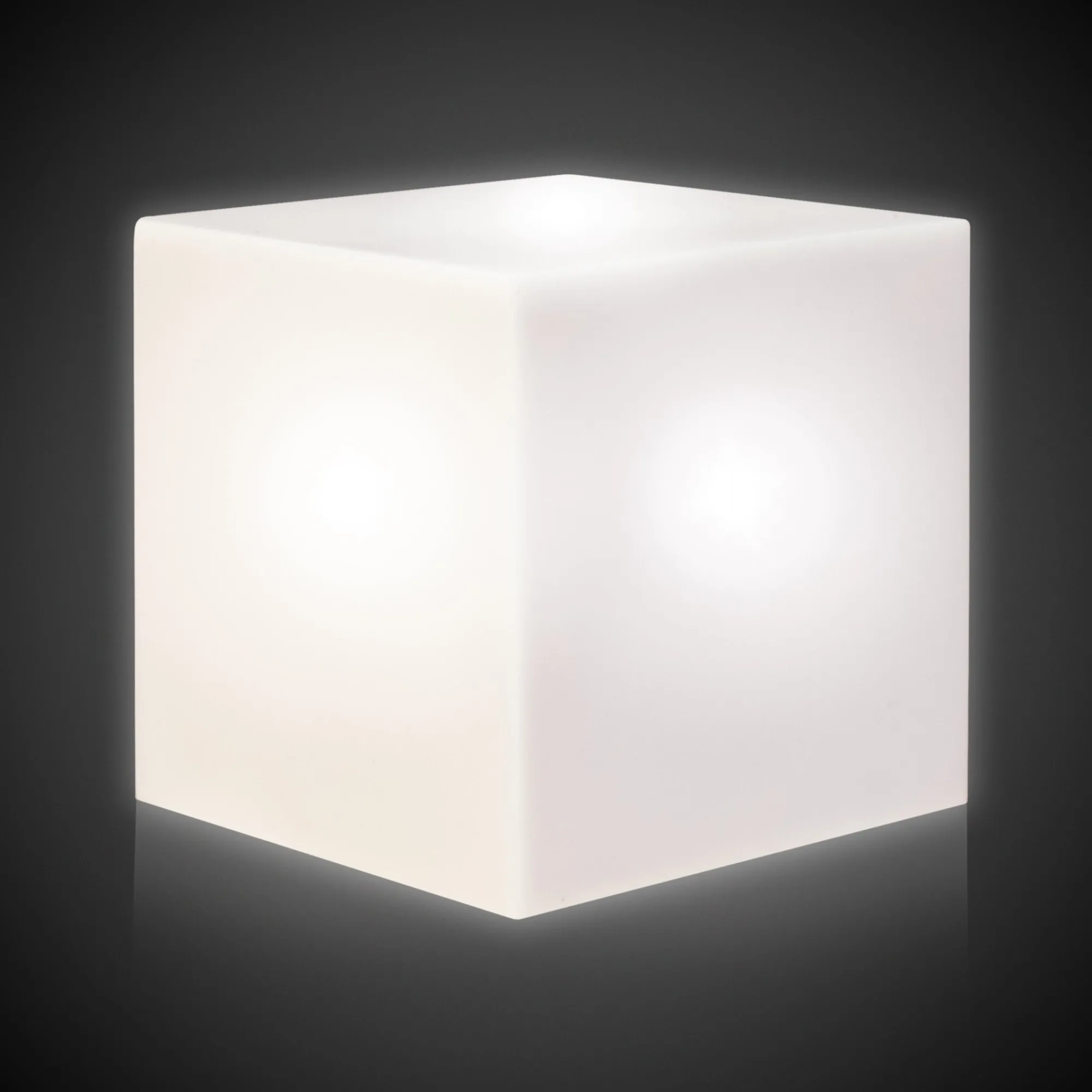 Hot Windy City Novelties LED Color-Morphing Cube
